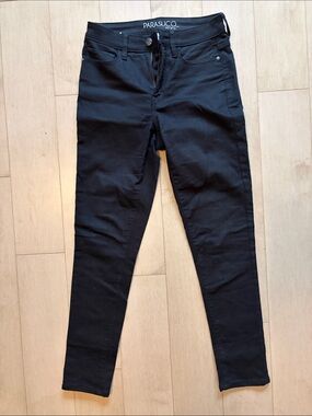 Parasuco Women's Black Skinny Jeans - Sleek Stretch Fit